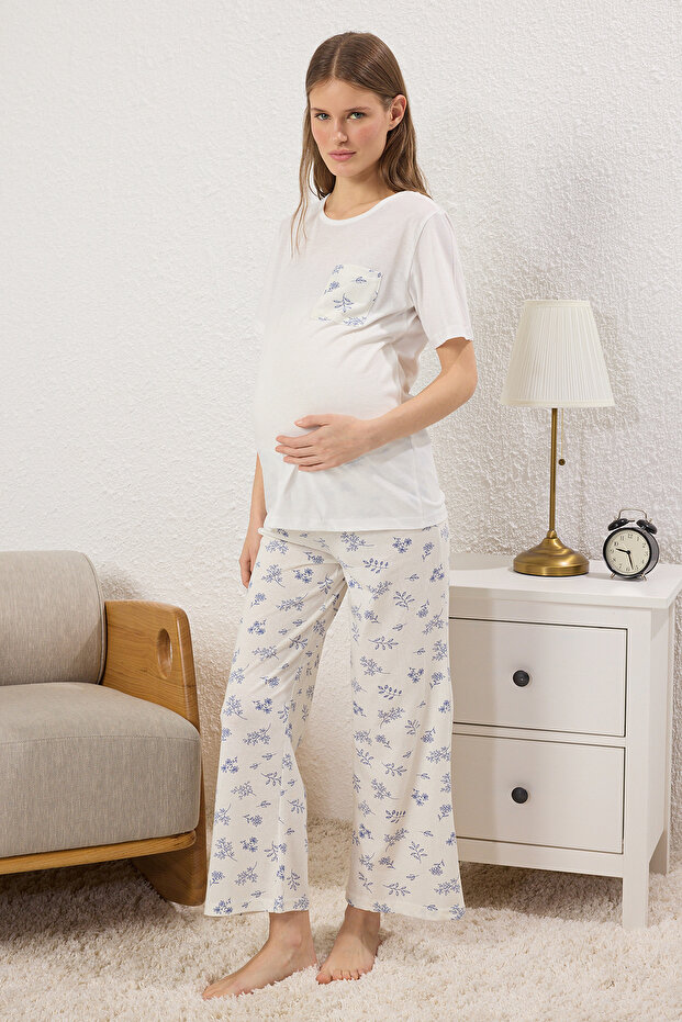 Beyaz-Mavi Pamuklu Çiçekli Cep Detaylı Hamile Örme Pijama Takımı THMSS25PT00212 - 2