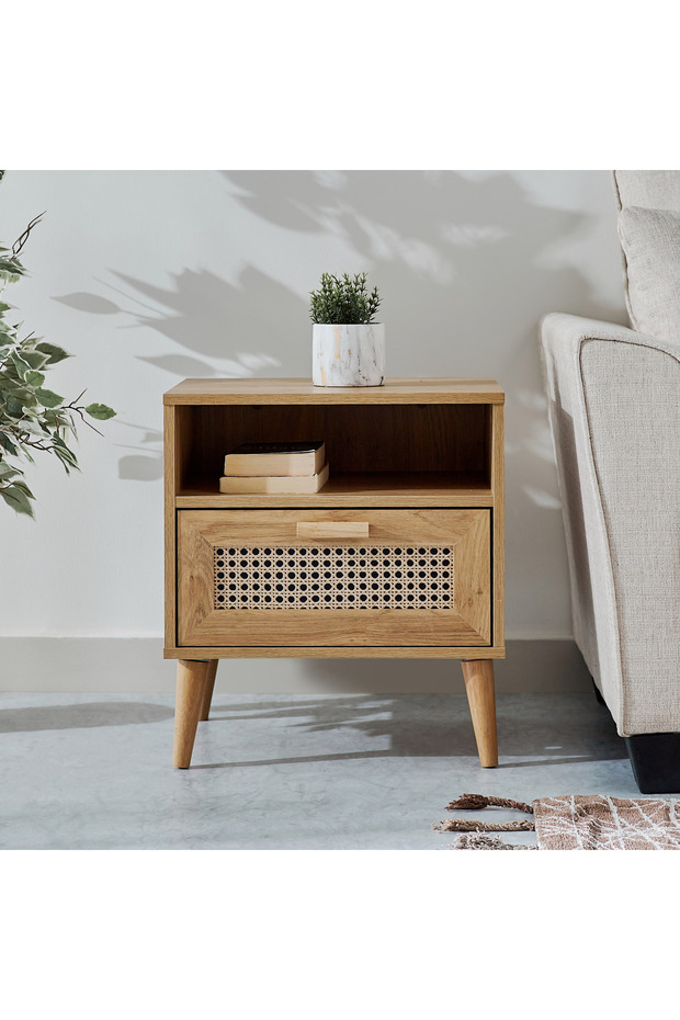 طاولة جانبية من الخيزران النوردي - 1