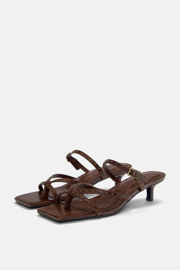 Zımbalı ve topuklu terlik - 4