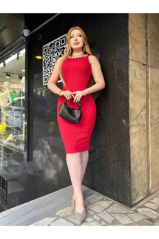 Kadın Kolye Aksesuarlı Elbise - 1