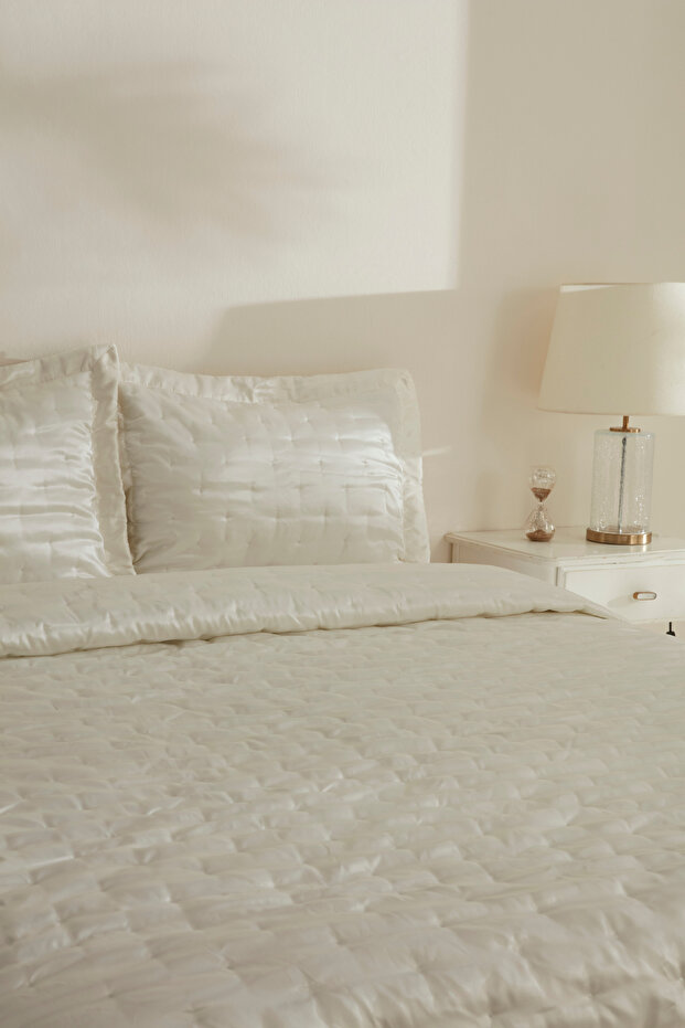 مفرش سرير مزدوج أبيض - 4