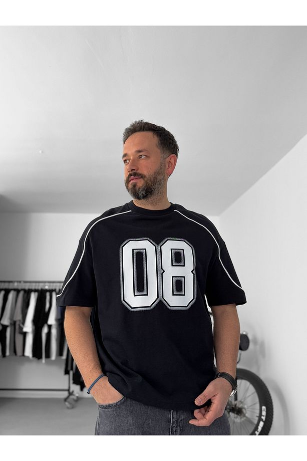Siyah 08 Baskılı Biyeli Oversize T-Shirt C-061 - 3