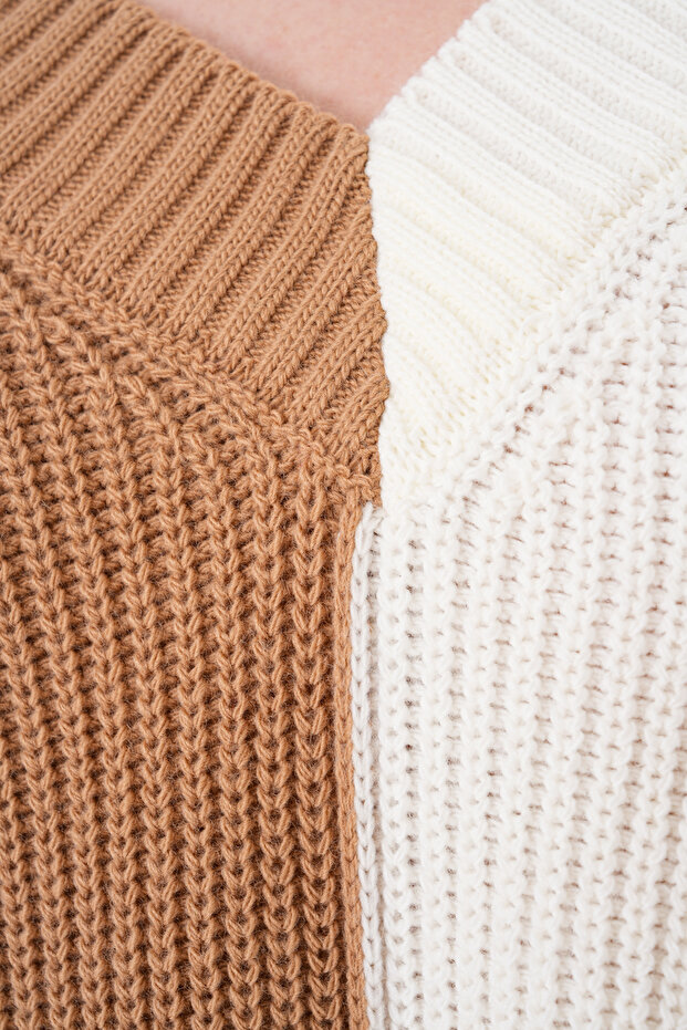 Pulover Trend cu decolteu în V - 3