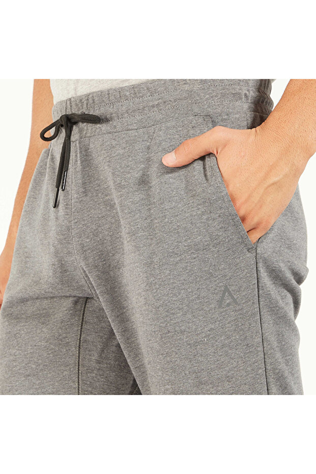 بنطال رياضي بإغلاق برباط وجيوب - 3