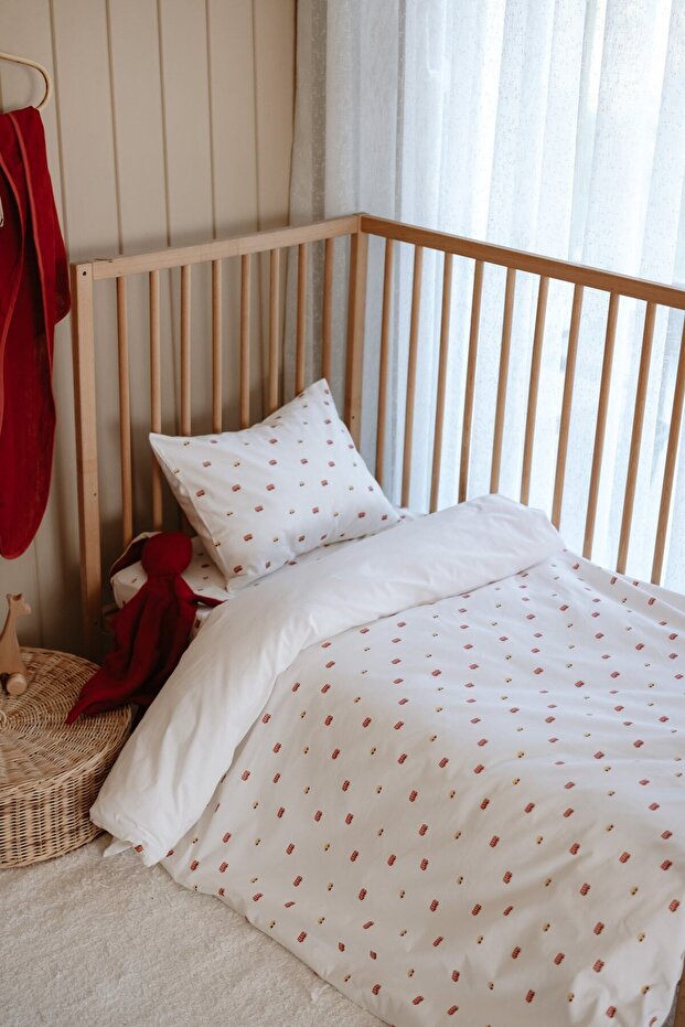 Baby Size (Without Sheets) Duvet Cover Set 100X150 cm | Red Car