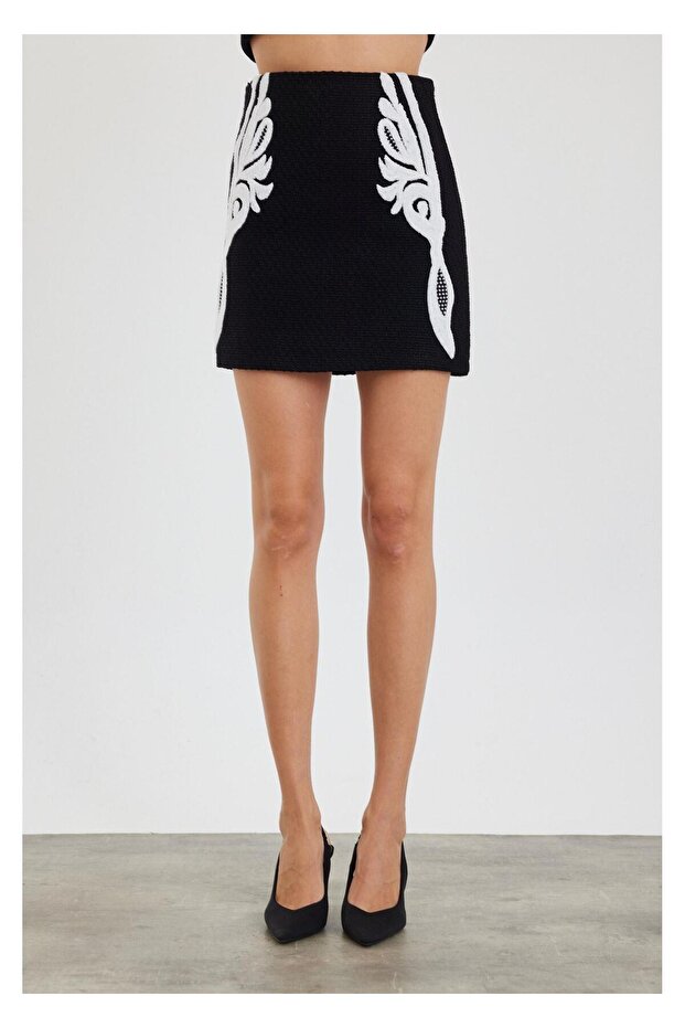 Nakışlı Mini Etek - 2
