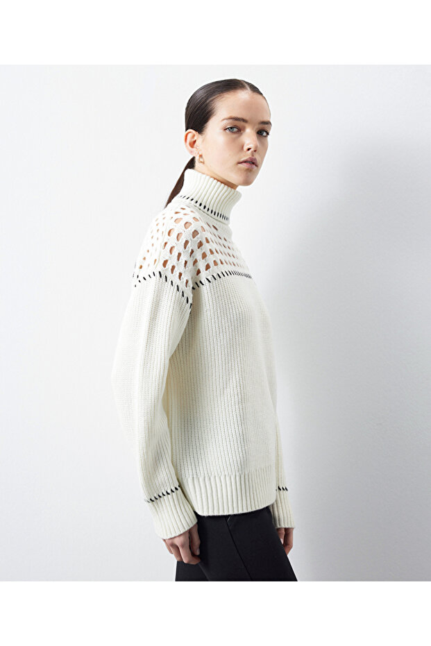 Rollkragenpullover mit Cut-outs - 4