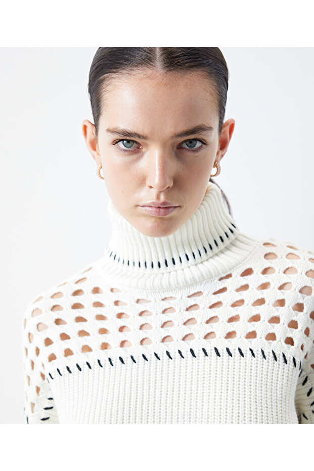 Rollkragenpullover mit Cut-outs - 2