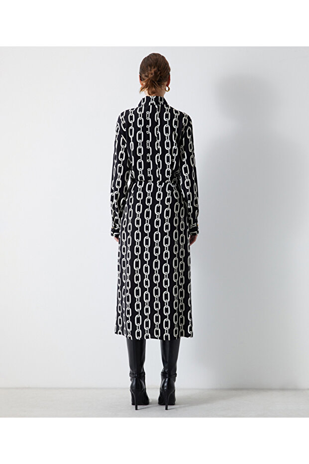 Kleid mit Kettenmuster - 8