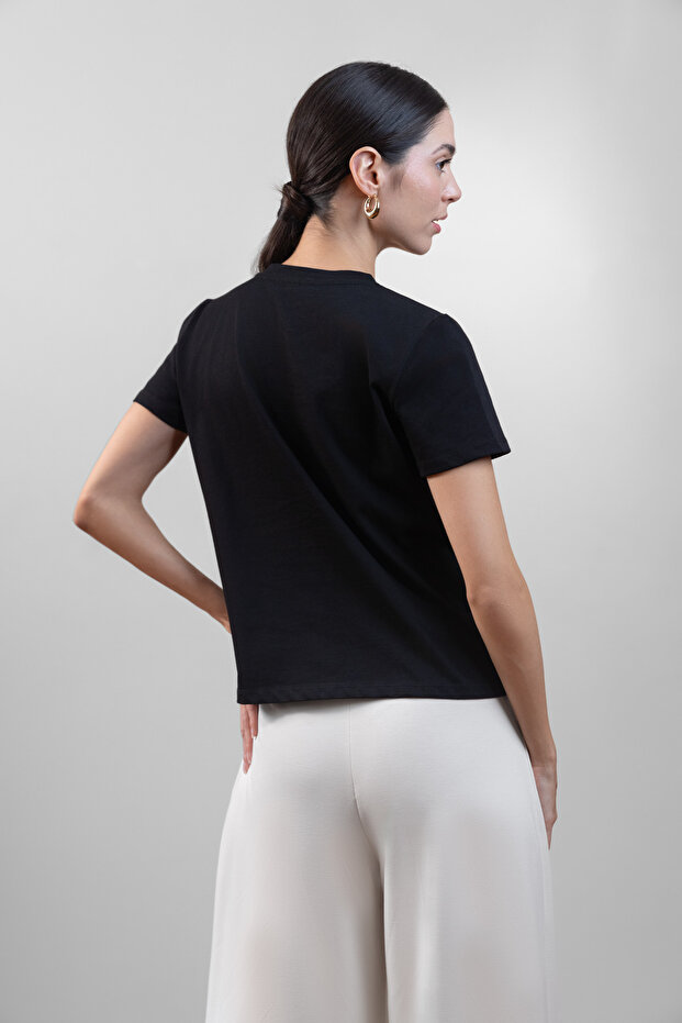 التي شيرت الأساسي - 4