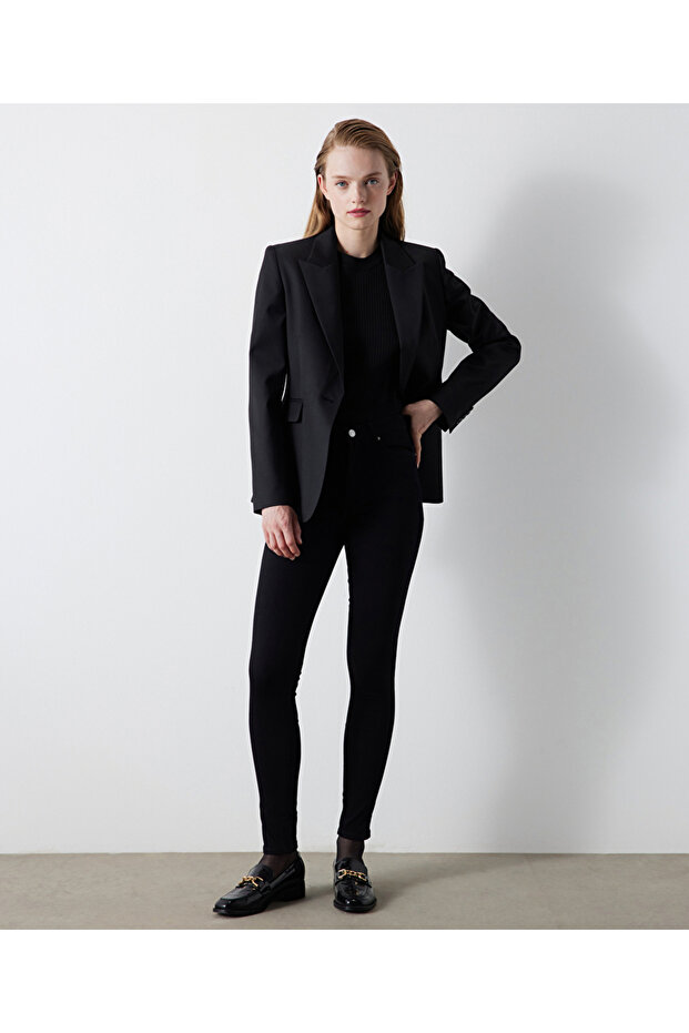 Blazer mit einfarbigem Kragen - 2