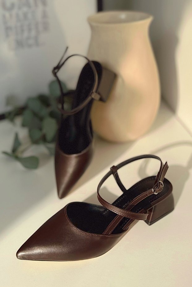 Pure Bitter Brown Matte Leather Pointed Toe Short Block Heeled Women's Shoes
