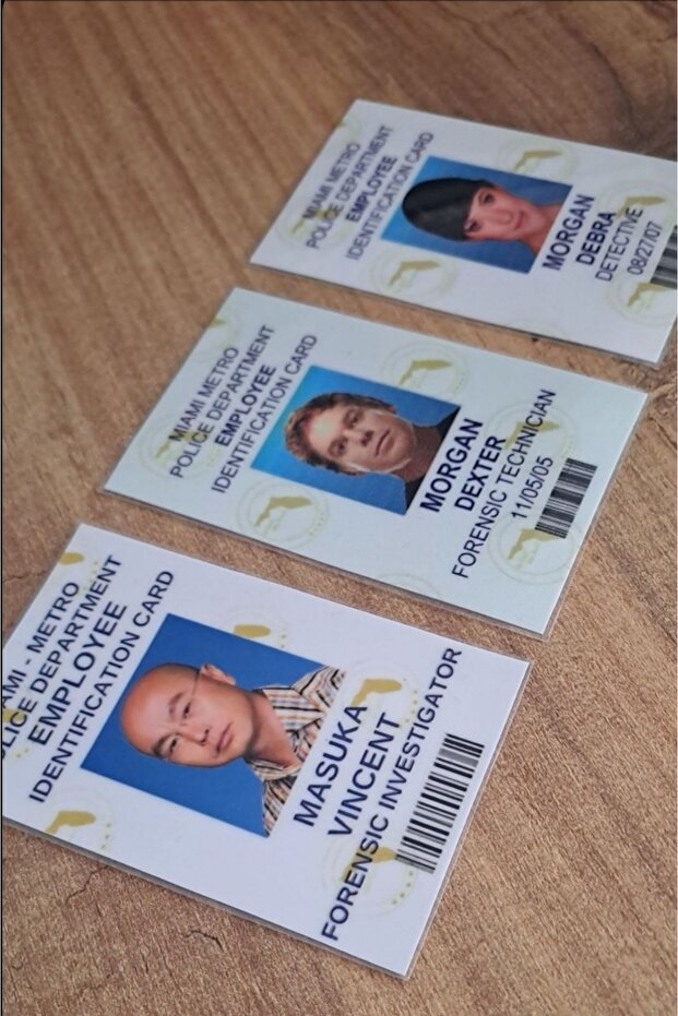 مجموعة الهوية دكستر كوسبلاي - 1