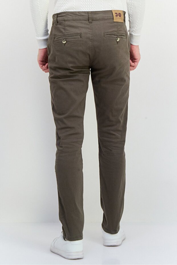 بنطال تشينو سادة بقصّة Slim Fit للرجال، زيتوني - 4