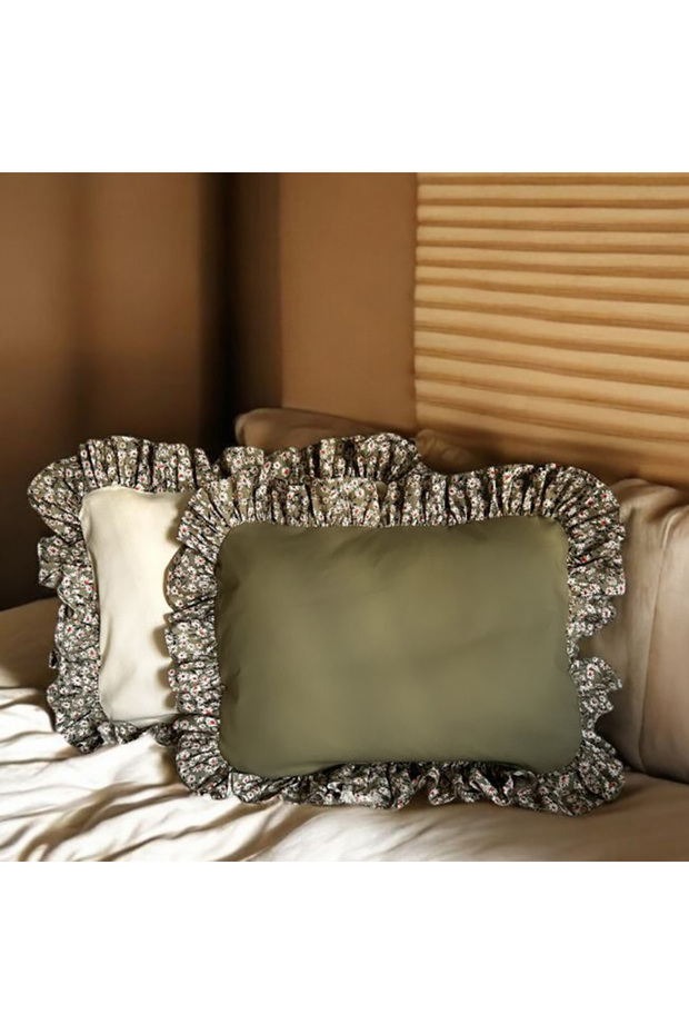 Frilly Pillow Case Single Flower Detailed 2-Piece 50 X 70 cm