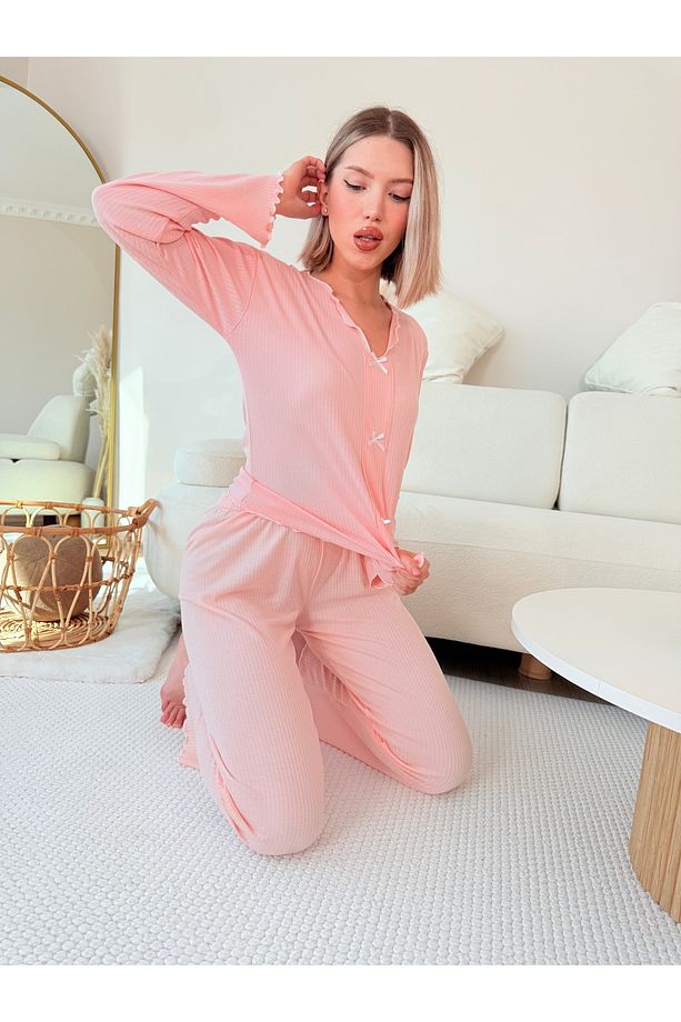 Pembe Fiyonk Detaylı Uzun Kol Örme Pijama Takımı - 5