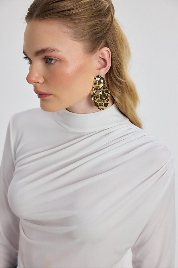 20059 بلوزة رملية - بيضاء، تفاصيل برباط - 4