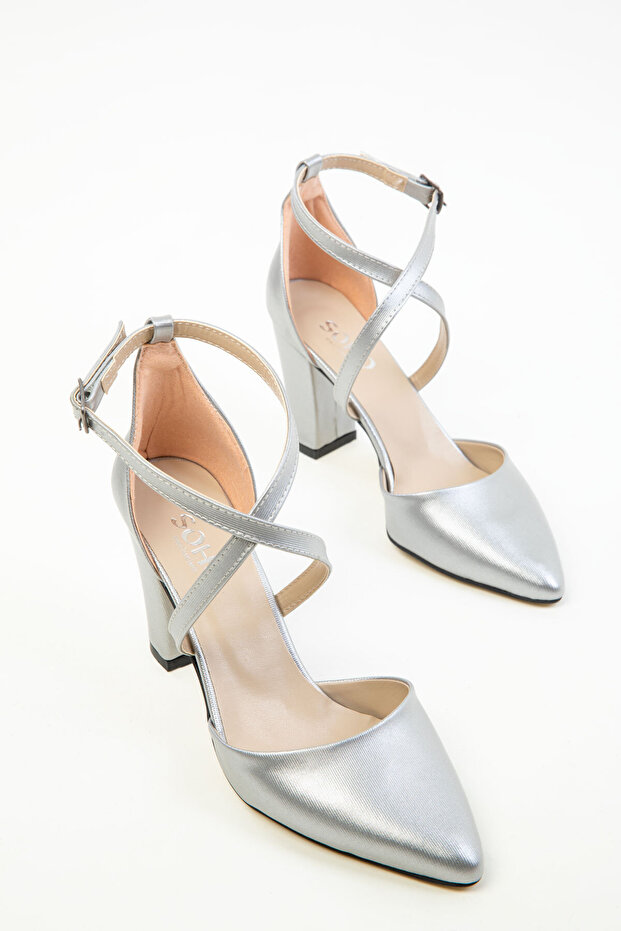 Szare damskie klasyczne buty na obcasie 14391 - 4