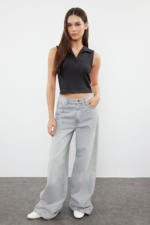 Antrasit Fitted/Vücuda Oturan Polo Yaka Crop Esnek Örme Bluz TWOSS22BZ0335 - 1