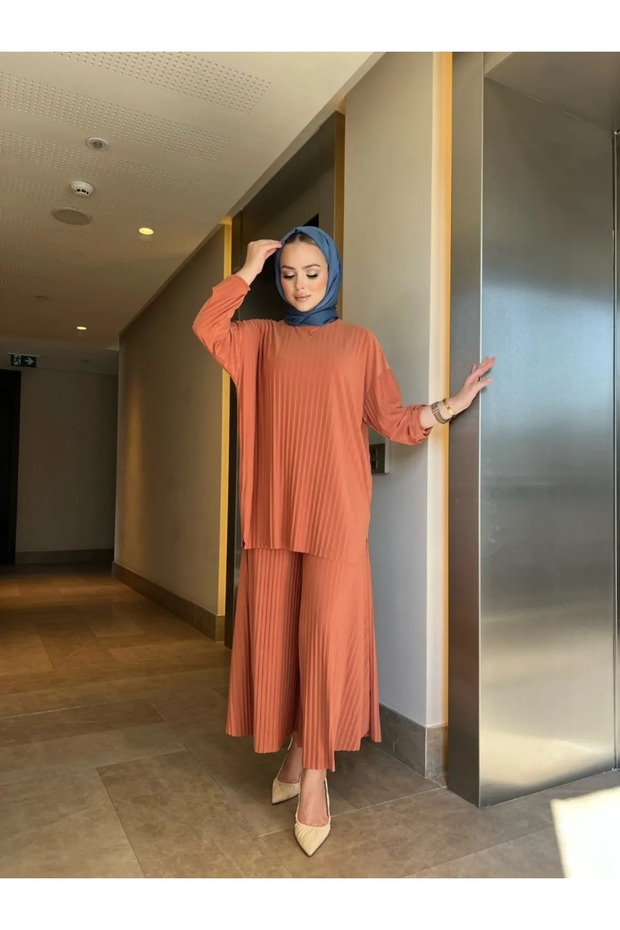 Wonderful Full Pleated Wide Leg Trousers and Tunic Sandy Set
