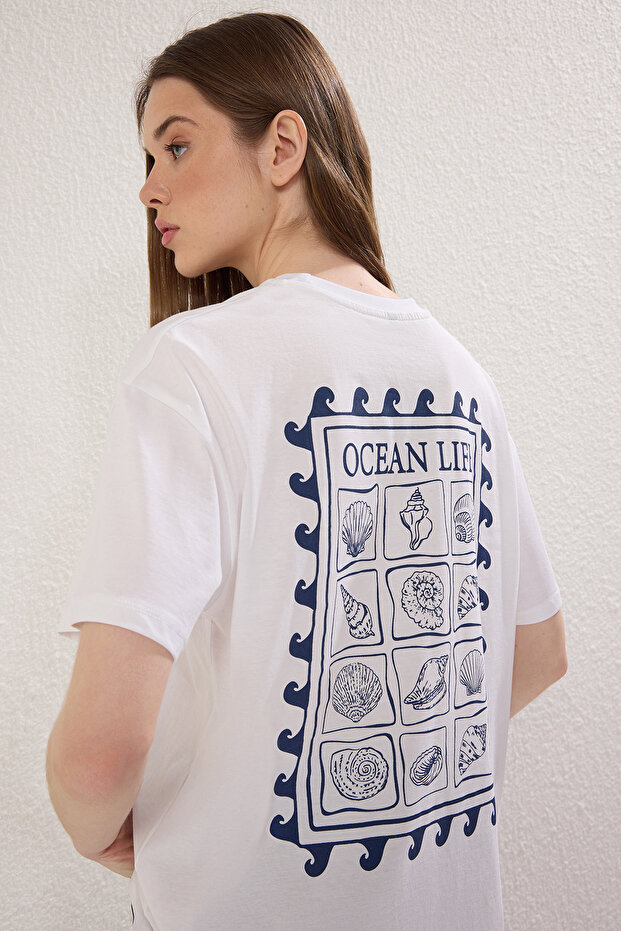 Beyaz Kalın Pamuklu Sırt Baskılı Oversize/Geniş Kalıp Örme T-shirt TWOSS25TS00106 - 4