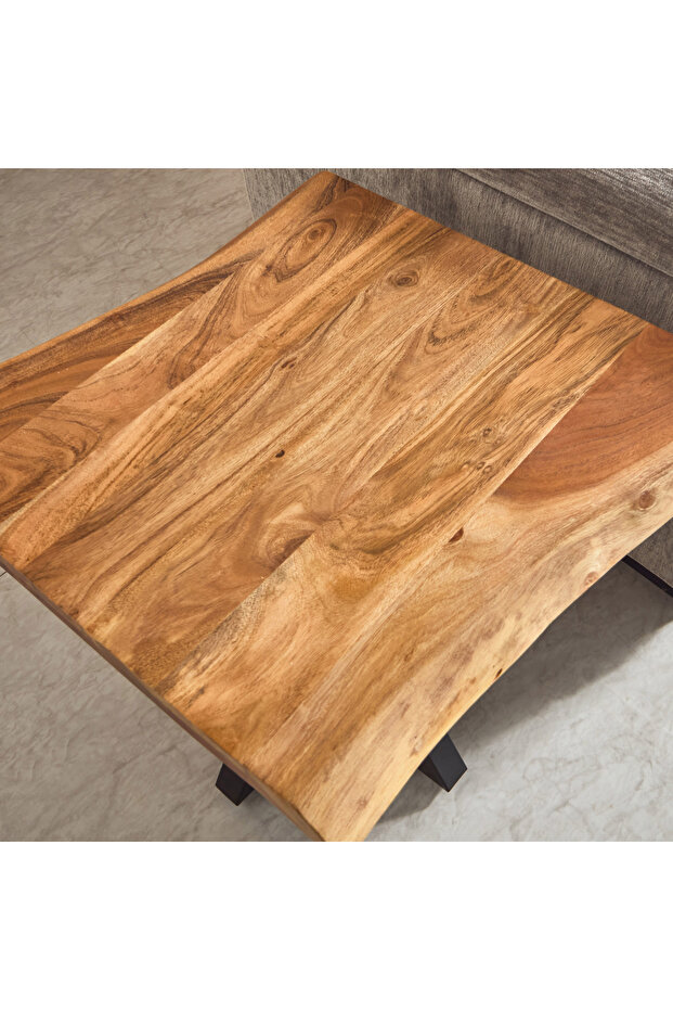 طاولة جانبية من الخشب الصلب فيندرا كليفتون ذات الحافة الحية - 3