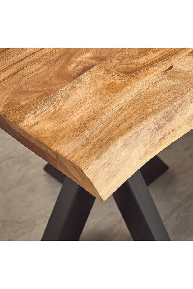 طاولة جانبية من الخشب الصلب فيندرا كليفتون ذات الحافة الحية - 6