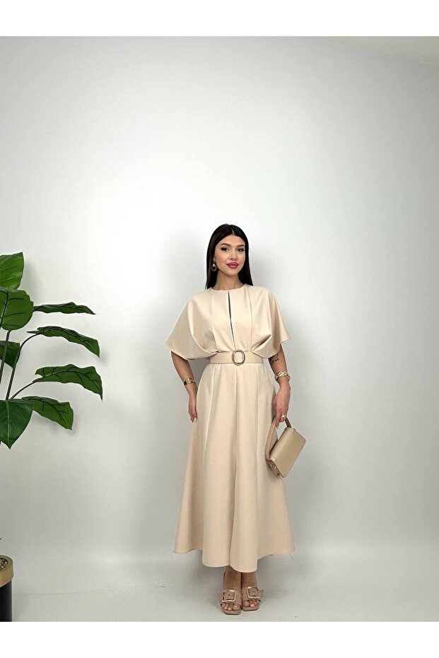 Detailní šaty s páskem - 1