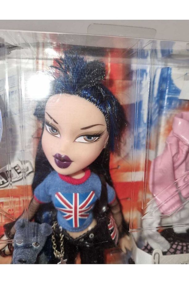96f0bdfeefd0bdfbrt Bratz basic jade n punk 2005 - 7