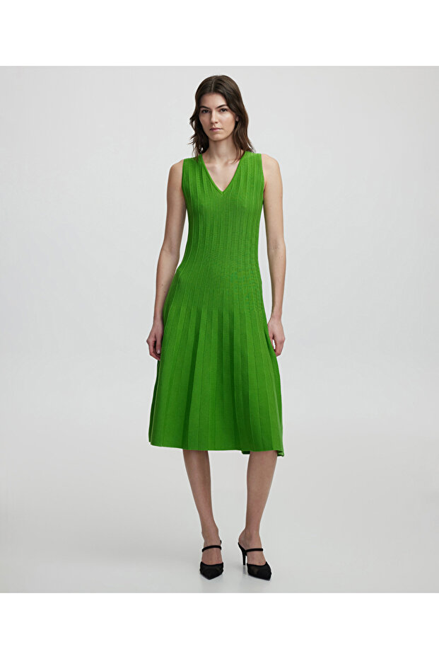 V yaka triko elbise - 1