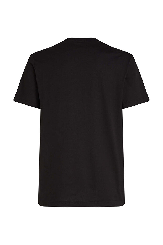 SERIF BOX GRAPHIC TEE - 7