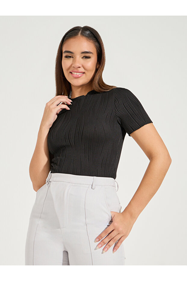 بدلة جسم سادة ذات رقبة دائرية - 2