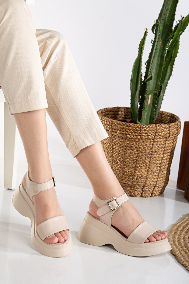 Women's Casual Sandals with One Strip