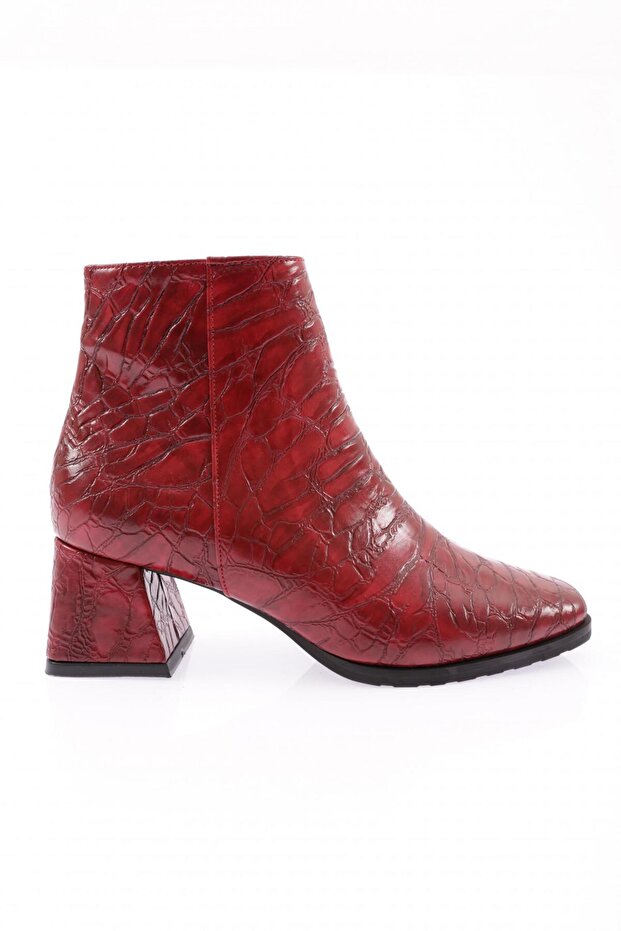 Blunt-07k Women's 22k Blunt Toe Side Buckle Heeled Ankle Boots