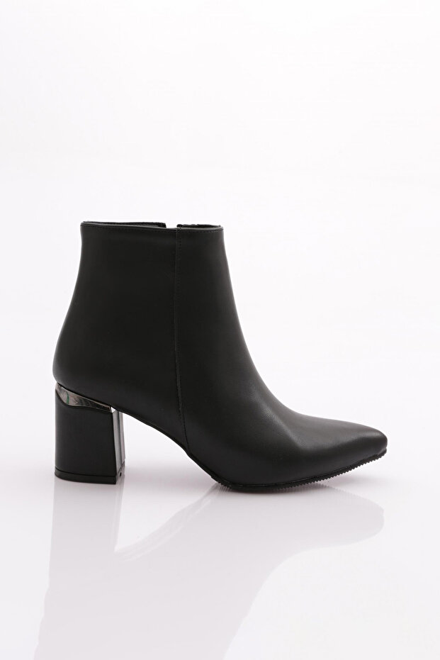 Women's Heeled Boots 26231102161122322