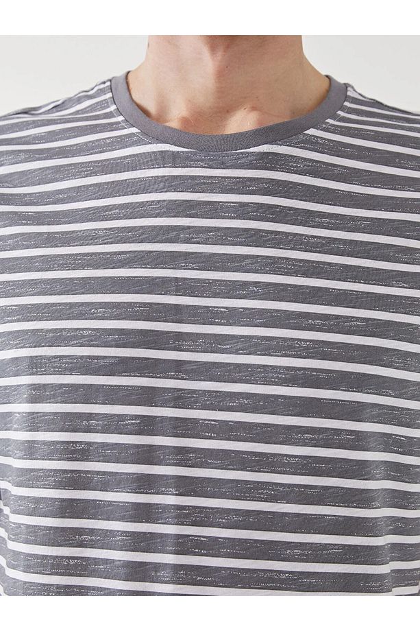 Standart Kalıp Erkek Şortlu Pijama Takımı - 3