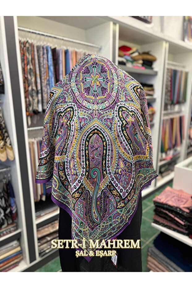 Tulip Pattern Scarf 90X90 - 1