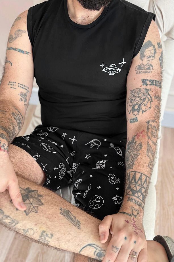 Siyah Space Baskılı Sıfır Kol Şortlu Erkek Pijama Takımı - 6