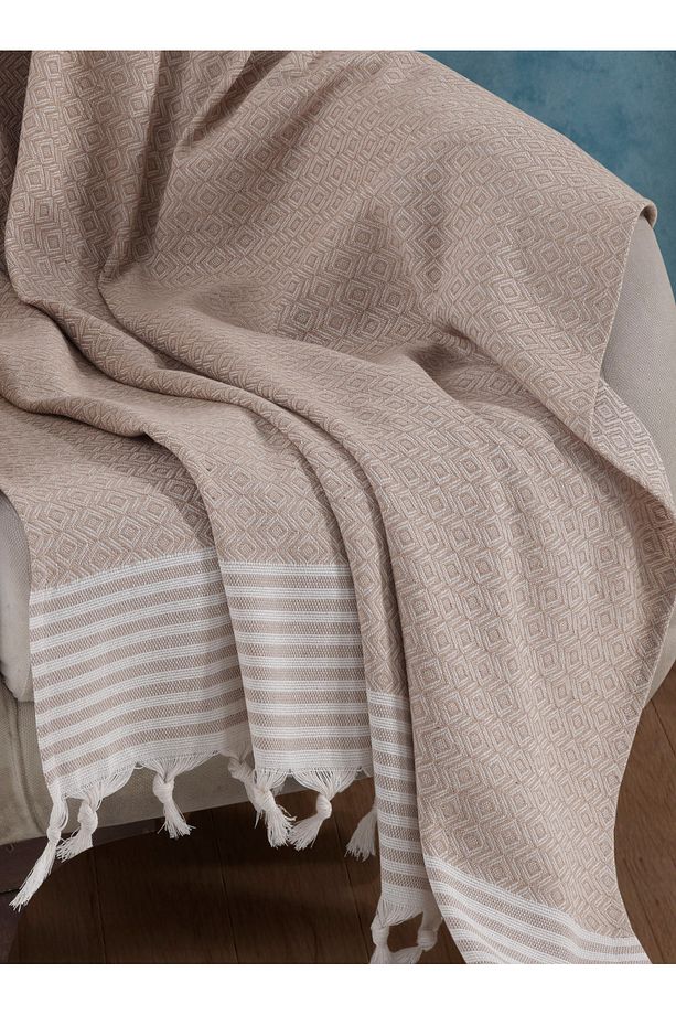 Bergama Bej Tekli Koltuk Berjer Örtüsü 150 x 180 cm Kanepe Divan Çekyat Örtüsü Pamuklu Püsküllü - 3