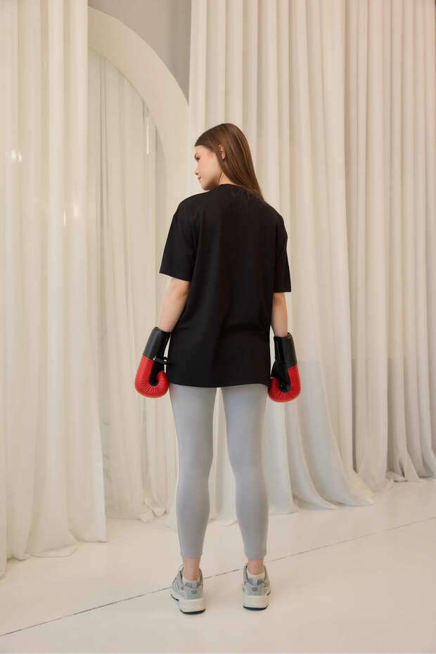 Tricou cu decolteu - 1