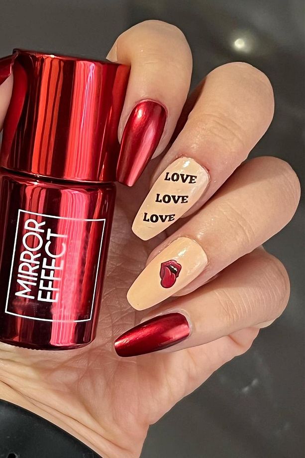 Lover Tırnak Dövmesi - 1