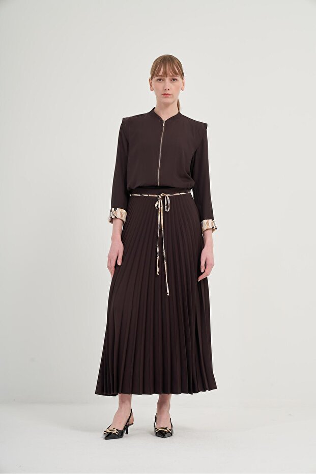 Women's Pleated Skirt Suit Brown 31024
