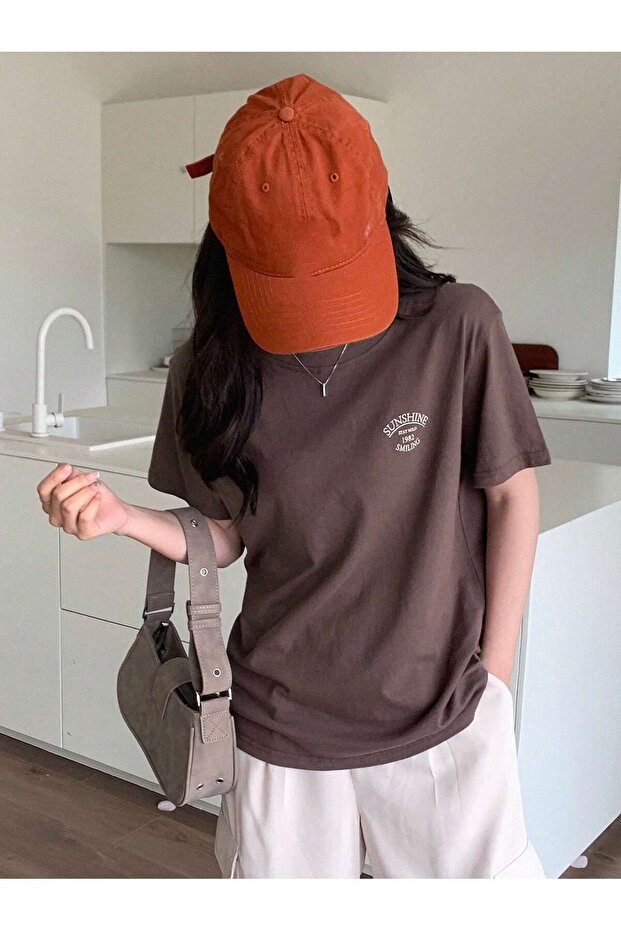 تيشيرت بتصميم مطبوع عليه Sunshine Smiling للجنسين