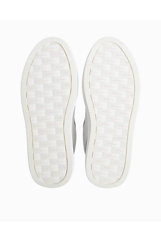 Bold Flatform Low Top Sneaker - 4