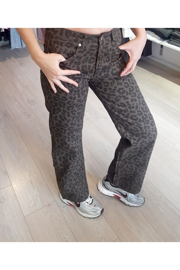 Leopard Pattern Jeans - 1