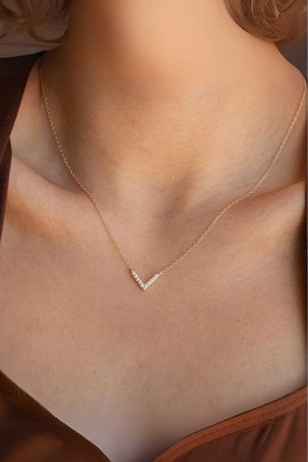 V Zircon Design Gold Necklace No Tarnishing