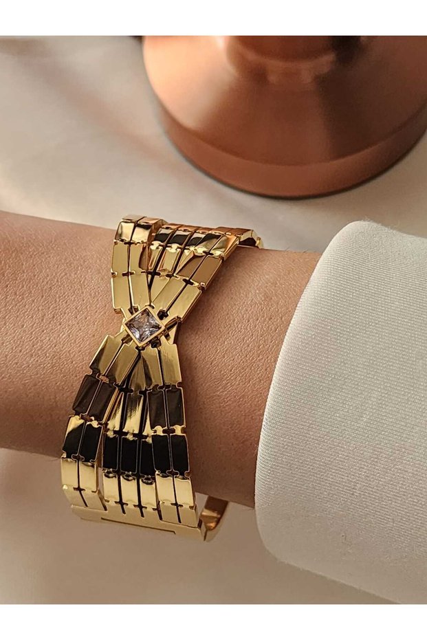Jeweler Model Gold Steel Handcuff Bracelet Spiral Model Zircon Stone Gold