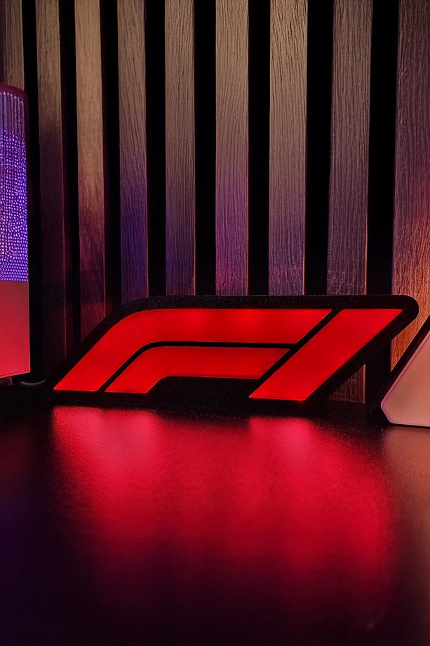 Formula 1 Hayranlarına Özel LED Gece Lambası - 4