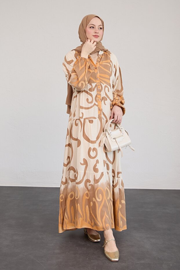 فستان بني فيسكوز منقوش بفتحة أمامية - 5
