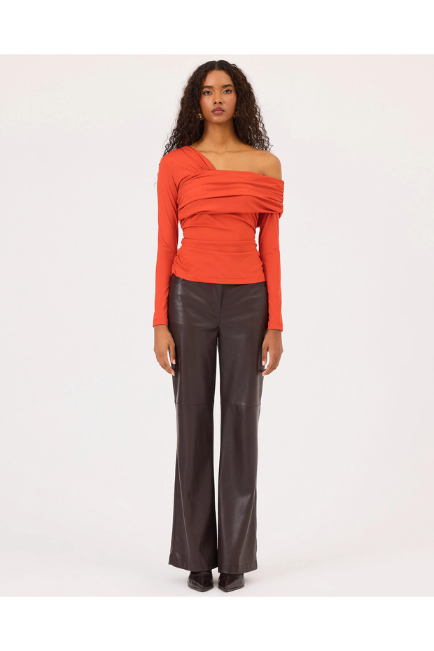 Geniş Paçalı Suni Deri Pantolon - 3